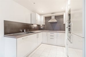 Cambridge, CB2 0NT picture 4