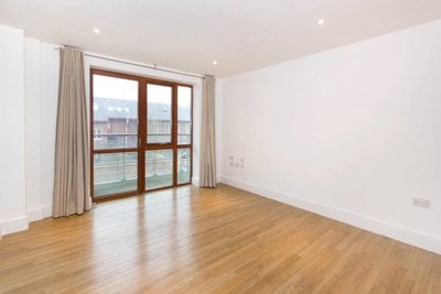 Living Room1.jpg