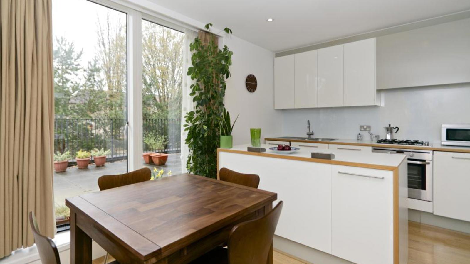Dining Area.jpg Dining Area