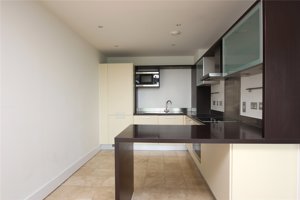 The Steel Building, Kingfisher Way picture 3
