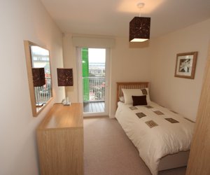 Warren Close, Station Road picture 5