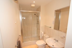 Warren Close, Station Road picture 6