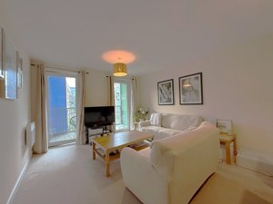 Warren Close, Station Road picture 2