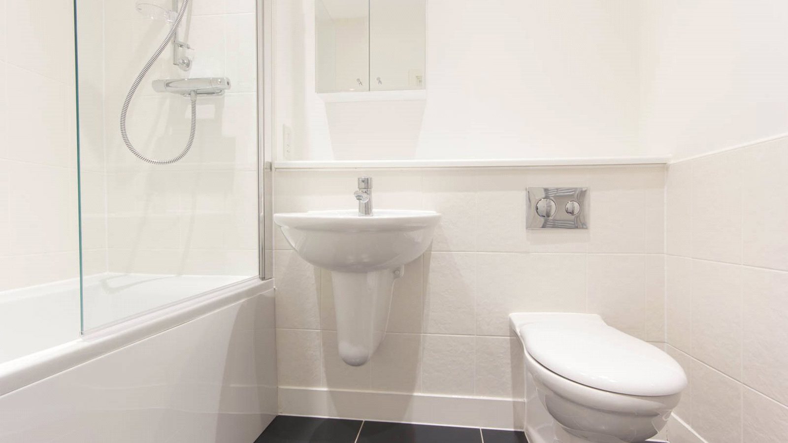 Bathroom.jpg Bathroom