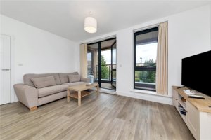 Whittle Avenue, Trumpington picture 3
