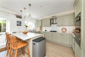 Hinxton Road, Duxford picture 2