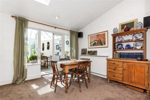 London Road, Stapleford picture 6