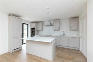 Station Road, Foxton picture 2