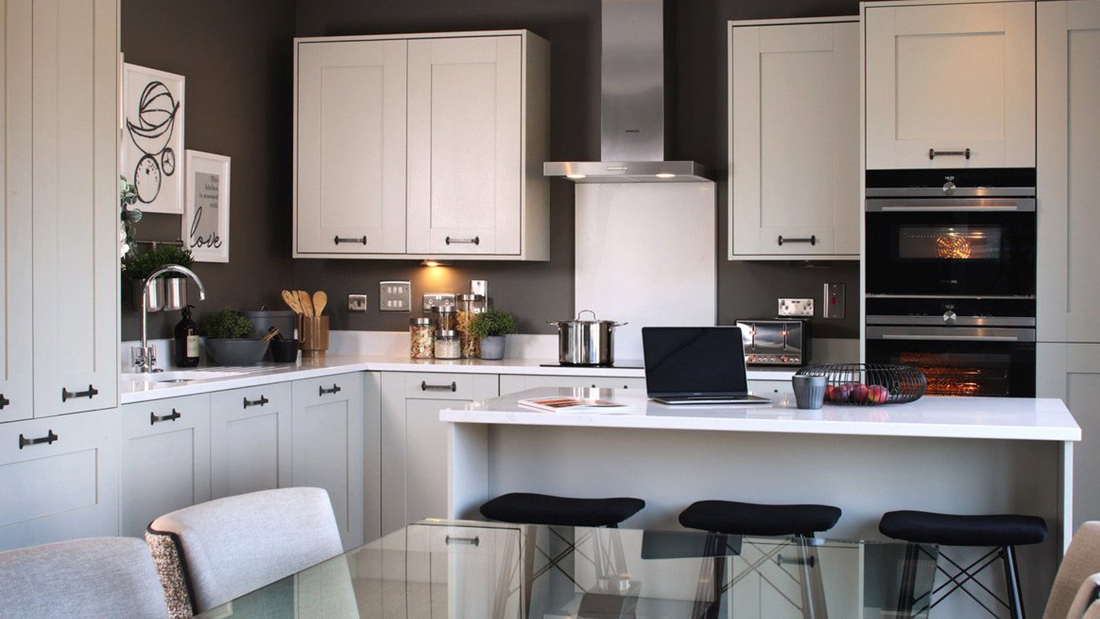 Picture No. 02.jpg Picture No. 02