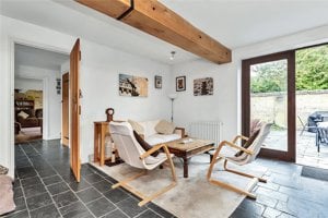 College Farm Court, Barton picture 4