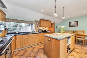Haslingfield Road, Barton picture 6