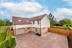 Cambridge, Cambridgeshire, CB23 7PL picture 1