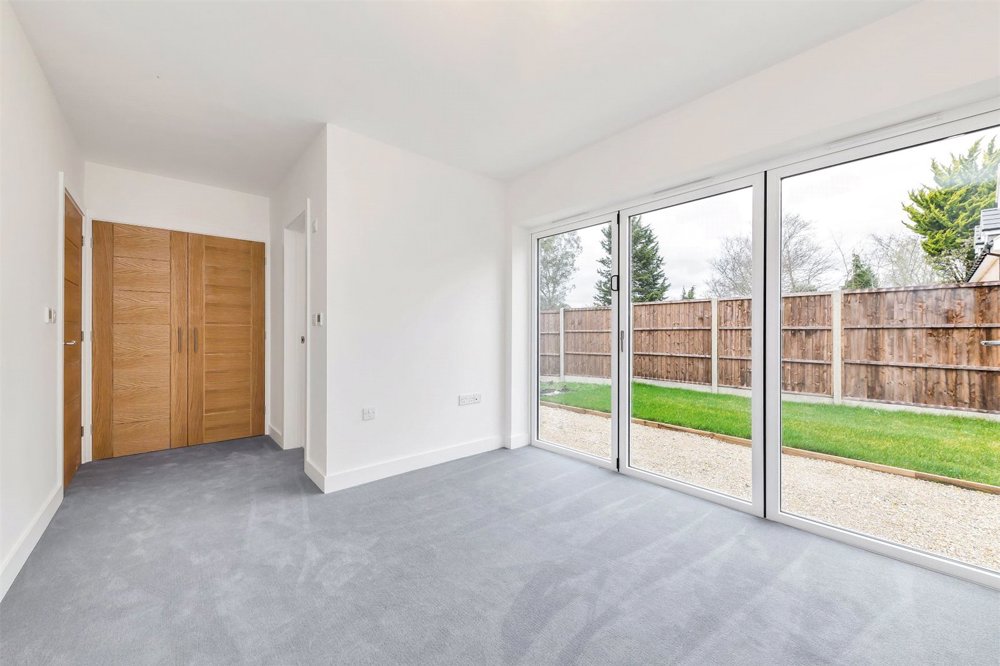 Highfields Road, Highfields Caldecote, Cambridge, CB23 7NX