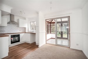 Little Meadow, Bar Hill picture 2