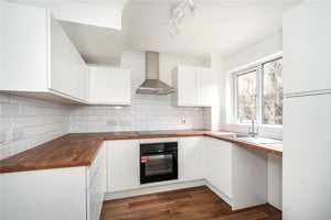 Little Meadow, Bar Hill picture 3