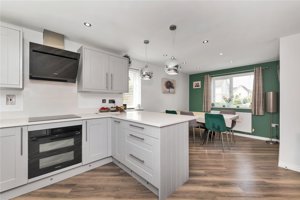 Vickers Way, Upper Cambourne picture 2