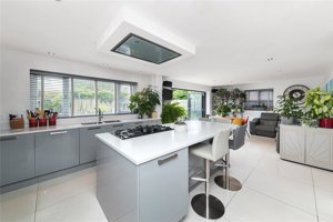 Cambridge, Cambridgeshire, CB23 7PW picture 3