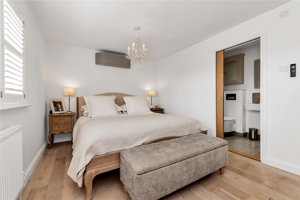 Glover Street, Over picture 5