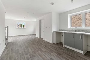 Cambridge, Cambridgeshire, CB24 1EX picture 1