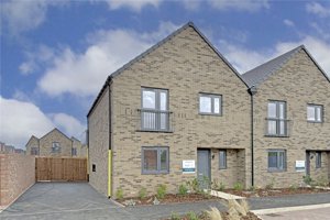 Stirling Road, Northstowe picture 1