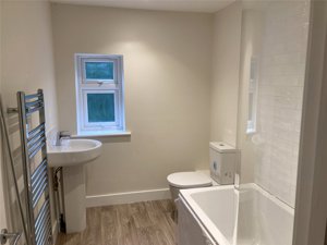 Denny Lodge Farm Cottages, Ely Road picture 3