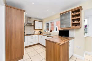 Cambridge, Cambridgeshire, CB25 9BZ picture 5