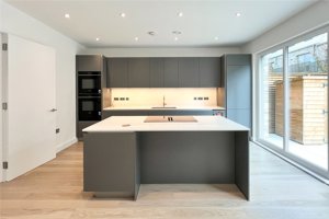 Eddington, Cambridge, CB3 1BU picture 2