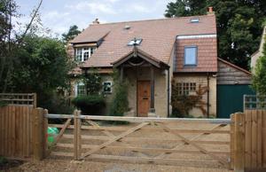 Burnt Close, Grantchester picture 1