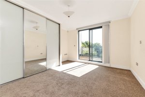 Churchill Court, 41 Madingley Road picture 6