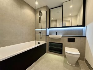 Cambridgeshire, CB3 1BJ picture 3