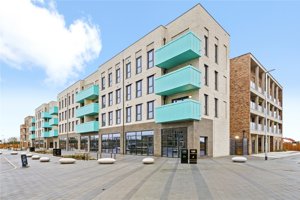 Evolution Court, Cambridge picture 1