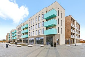 Evolution Court, Cambridge picture 1