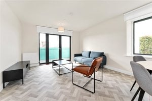 Evolution Court, Cambridge picture 4