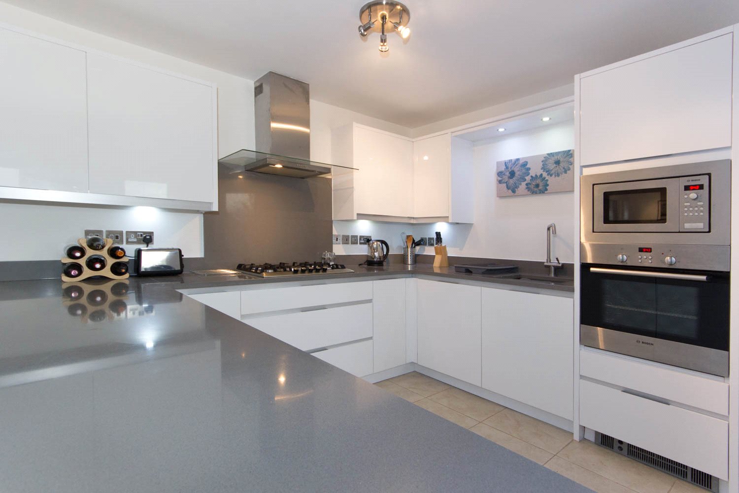 Kitchen1.jpg