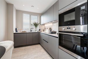 Cambridge, CB3 1SE picture 2