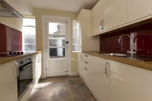 Maitland House, Barton Road picture 2