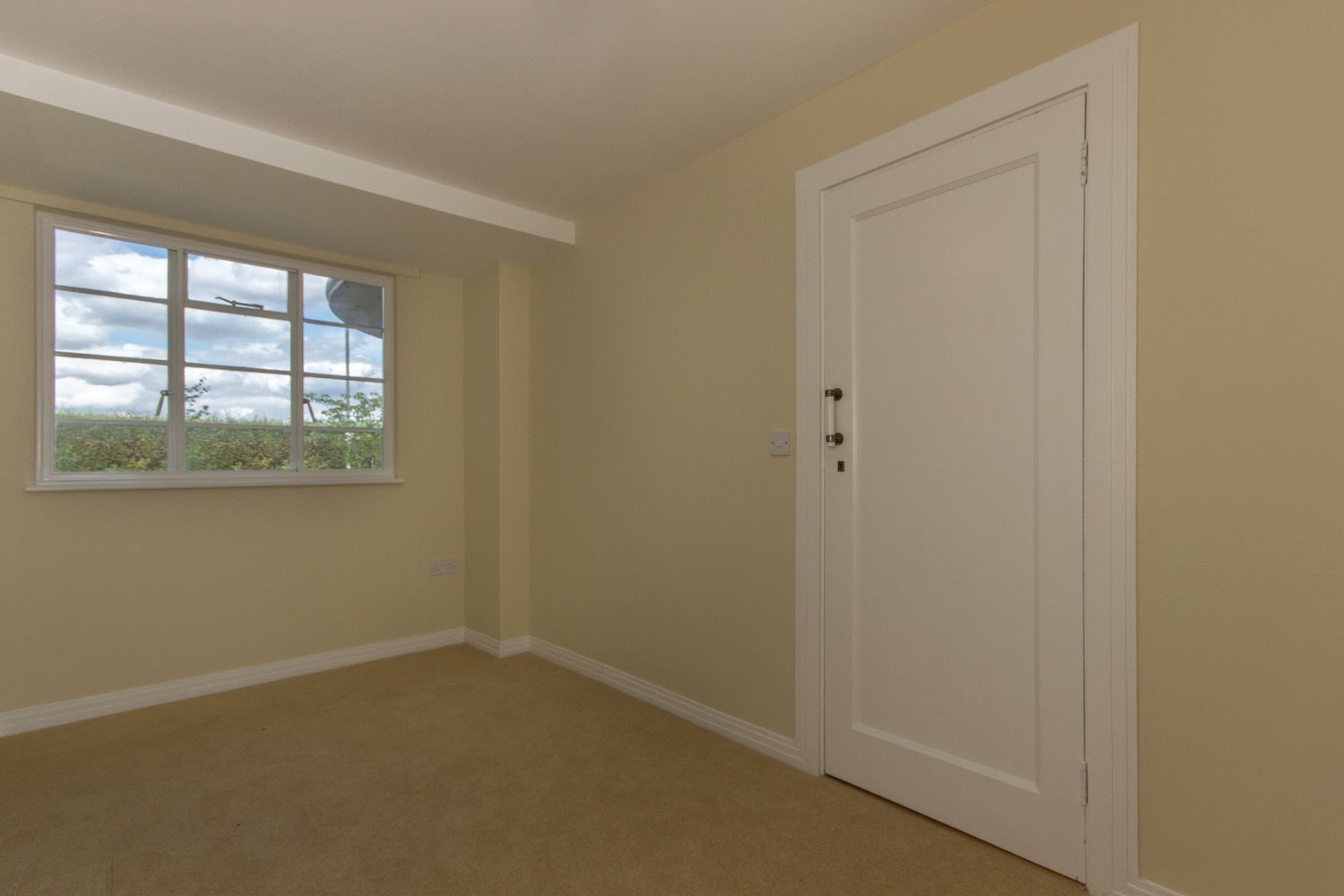 Maitland House, Barton Road picture 5