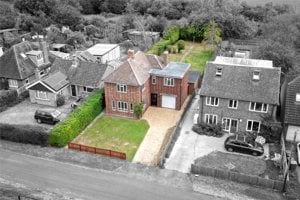 Mayfield Road, Girton picture 3