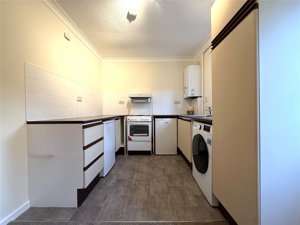 Cambridgeshire, CB3 0JE picture 3