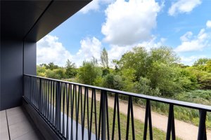 Cambridgeshire, CB3 1BR picture 5