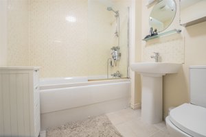 Wellbrook Way, Girton picture 5