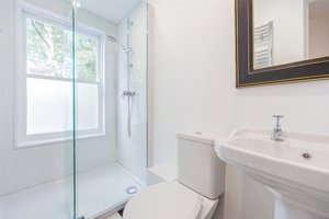 Cambridgeshire, CB4 3DH picture 6