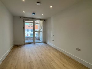Cambridge, CB4 1RL picture 4