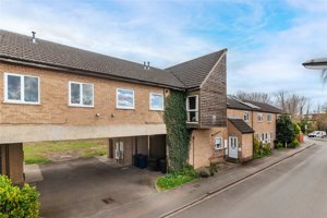 Moss Bank, Chesterton picture 1