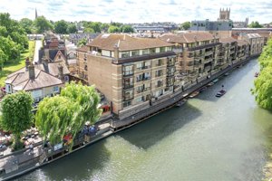 Beaufort Place, Thompsons Lane picture 1