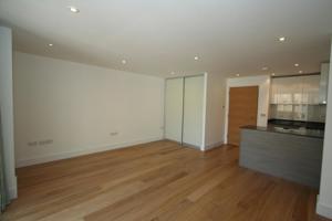 Newton Court, Kingsley Walk picture 4