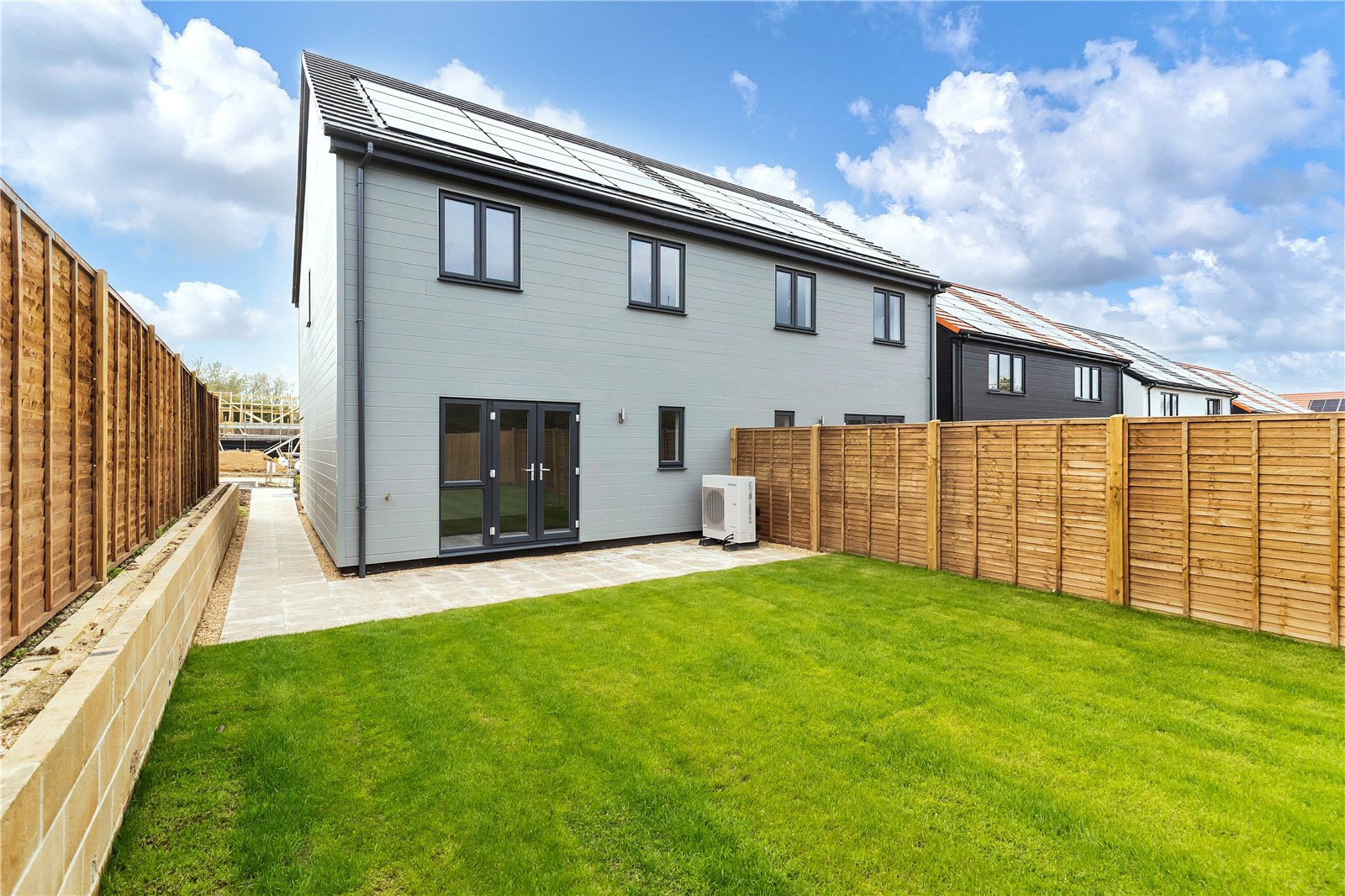 Clarkes Lane, Wilburton picture 2