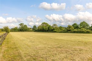 Drury Lane, Wicken picture 2