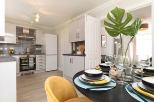 Suffolk, IP19 8TP picture 2