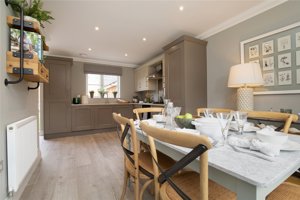 Suffolk, IP19 8TP picture 3